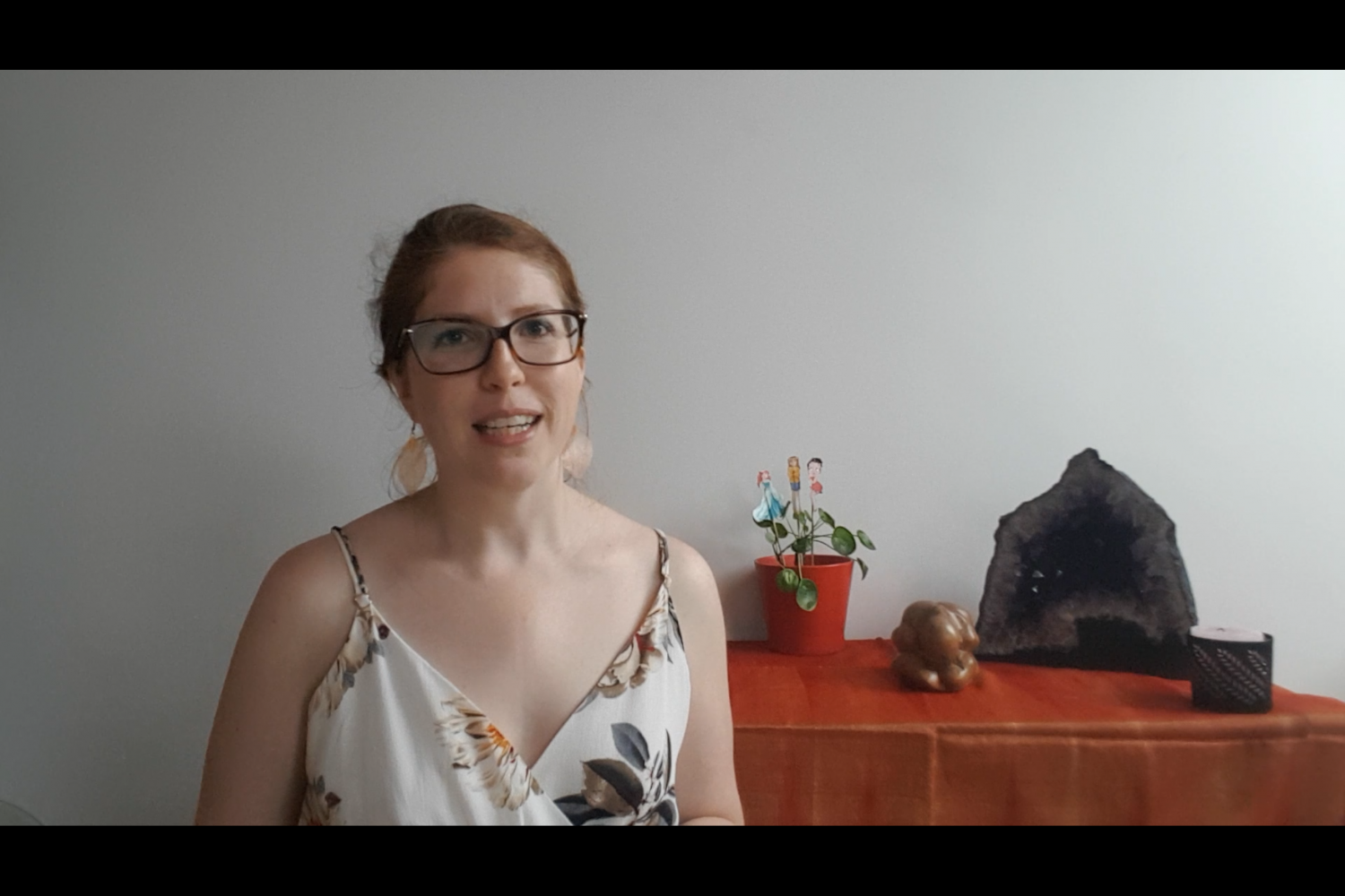 Comment etre feminine en pleine canicule Vidéo Marie de Moerloose